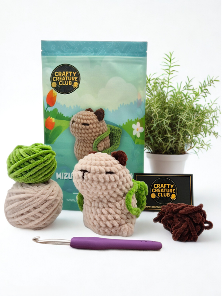 Capybara crochet kit complete with everything needed. Yarn, 5mm crochet hook, stuffing, instructions. 